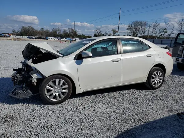 5YFBURHEXJP808848 2018 TOYOTA COROLLA - Image 1