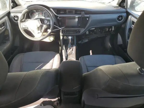 5YFBURHEXJP808848 2018 TOYOTA COROLLA - Image 8