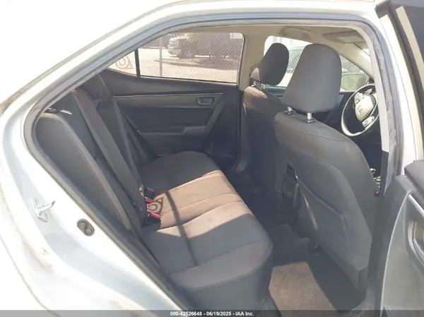 5YFBURHEXJP810003 2018 TOYOTA COROLLA - Image 8
