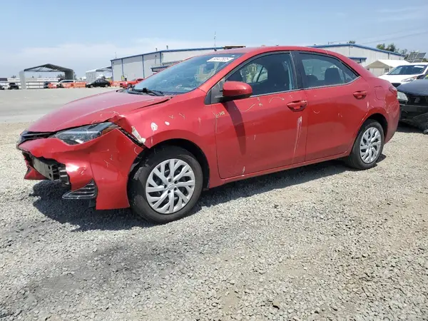 5YFBURHEXJP811412 2018 TOYOTA COROLLA - Image 1