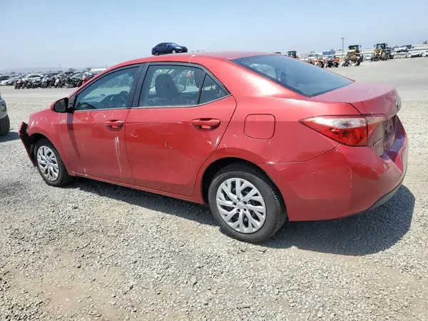 5YFBURHEXJP811412 2018 TOYOTA COROLLA - Image 2