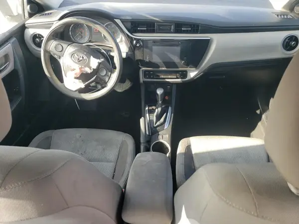 5YFBURHEXJP813726 2018 TOYOTA COROLLA - Image 8