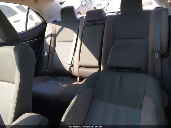 5YFBURHEXJP814763 2018 TOYOTA COROLLA - Image 8