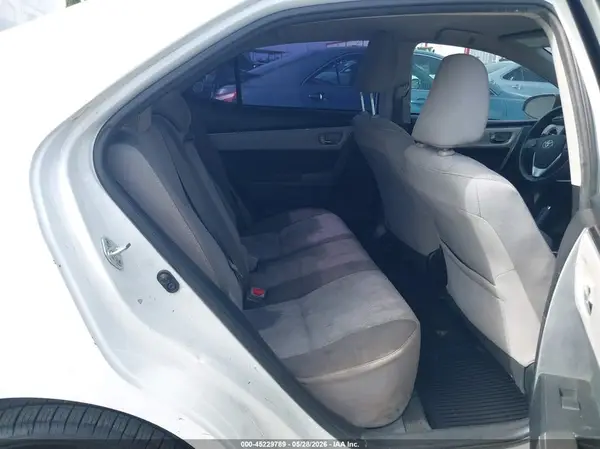 5YFBURHEXJP816917 2018 TOYOTA COROLLA - Image 8