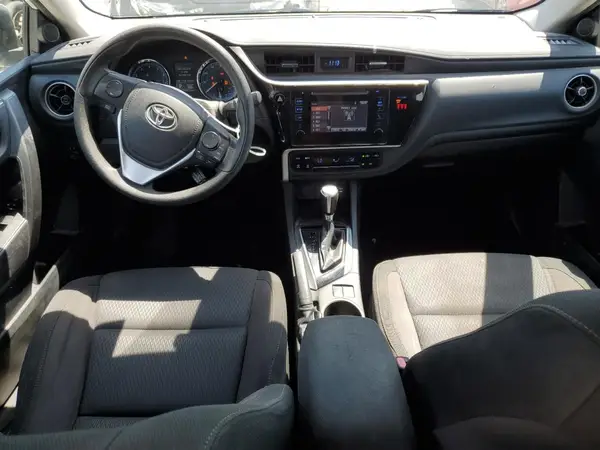 5YFBURHEXJP819770 2018 TOYOTA COROLLA - Image 8
