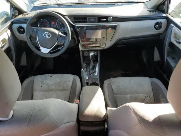 5YFBURHEXJP821762 2018 TOYOTA COROLLA - Image 8