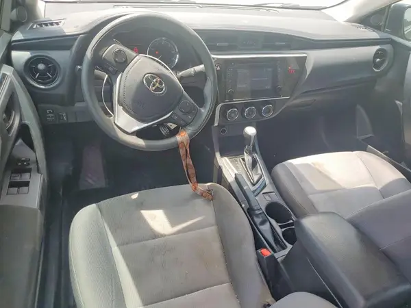 5YFBURHEXJP825794 2018 TOYOTA COROLLA - Image 8