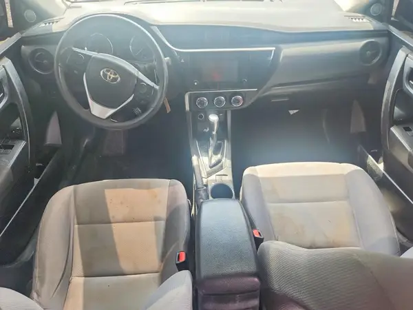 5YFBURHEXJP825973 2018 TOYOTA COROLLA - Image 8