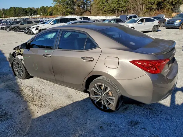 5YFBURHEXJP826606 2018 TOYOTA COROLLA - Image 2