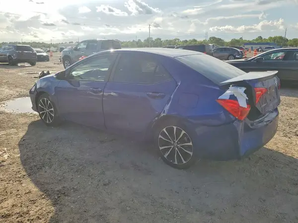 5YFBURHEXJP827366 2018 TOYOTA COROLLA - Image 2
