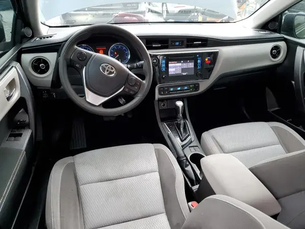 5YFBURHEXJP827397 2018 TOYOTA COROLLA - Image 8