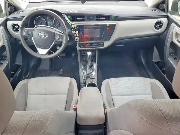 5YFBURHEXJP828887 2018 TOYOTA COROLLA - Image 8