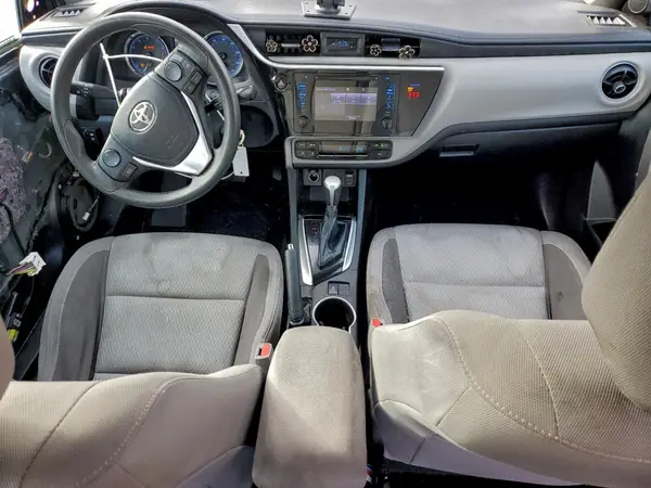 5YFBURHEXJP829702 2018 TOYOTA COROLLA - Image 8