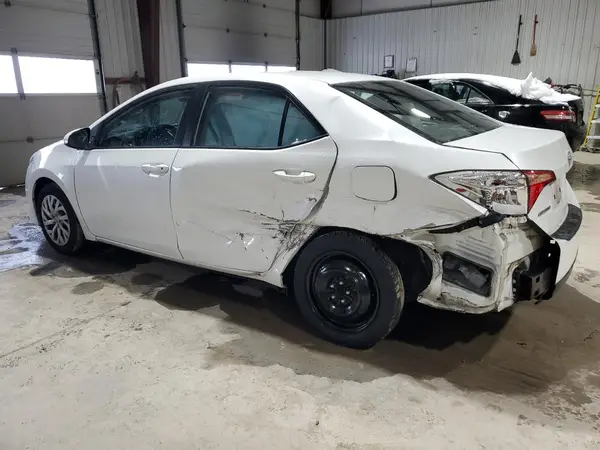 5YFBURHEXJP830882 2018 TOYOTA COROLLA - Image 2