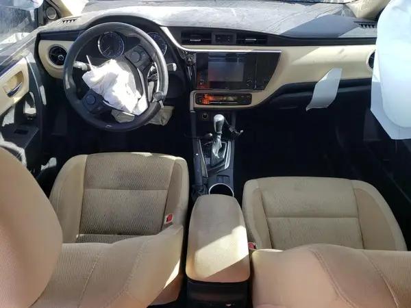 5YFBURHEXJP831501 2018 TOYOTA COROLLA - Image 8