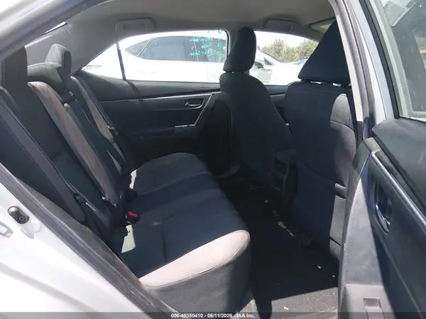 5YFBURHEXJP833961 2018 TOYOTA COROLLA - Image 8