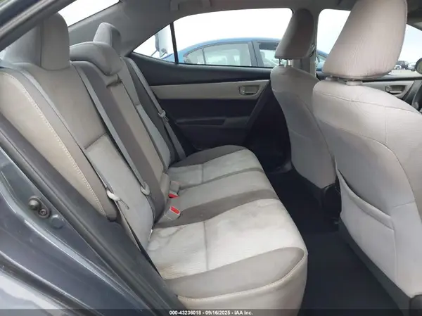 5YFBURHEXJP834754 2018 TOYOTA COROLLA - Image 8