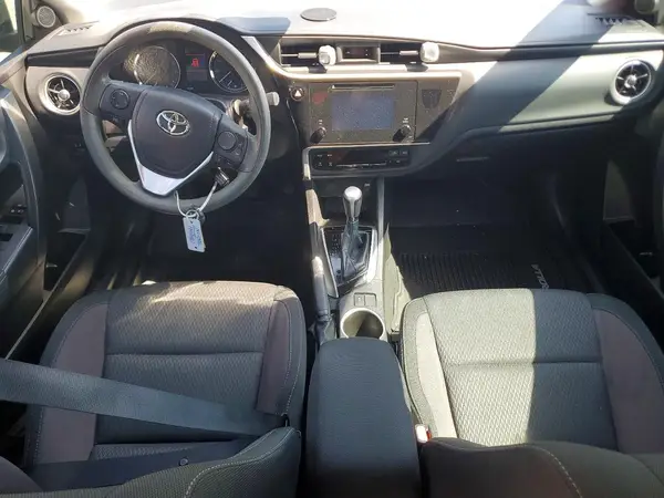 5YFBURHEXJP835614 2018 TOYOTA COROLLA - Image 8