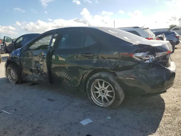 5YFBURHEXJP836519 2018 TOYOTA COROLLA - Image 2