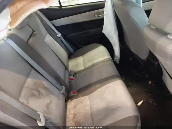 5YFBURHEXJP837413 2018 TOYOTA COROLLA - Image 8