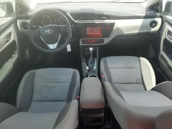 5YFBURHEXJP840411 2018 TOYOTA COROLLA - Image 8