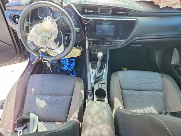 5YFBURHEXJP843387 2018 TOYOTA COROLLA - Image 8