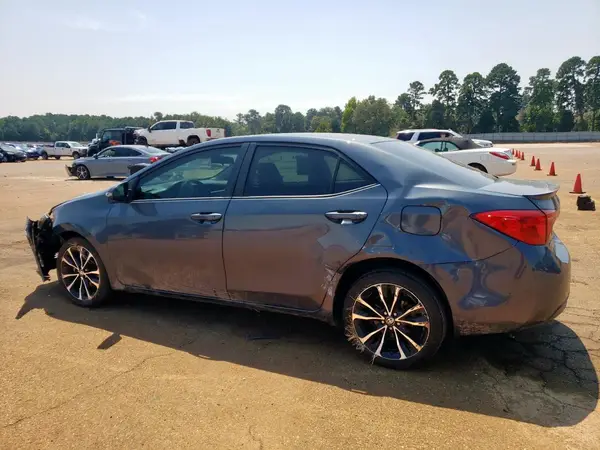 5YFBURHEXJP843406 2018 TOYOTA COROLLA - Image 2