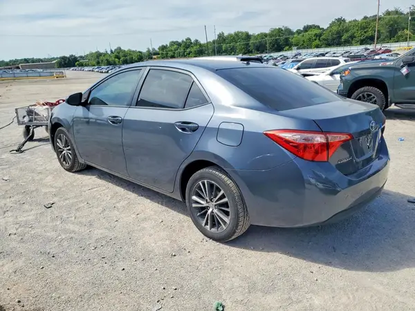 5YFBURHEXJP845219 2018 TOYOTA COROLLA - Image 2