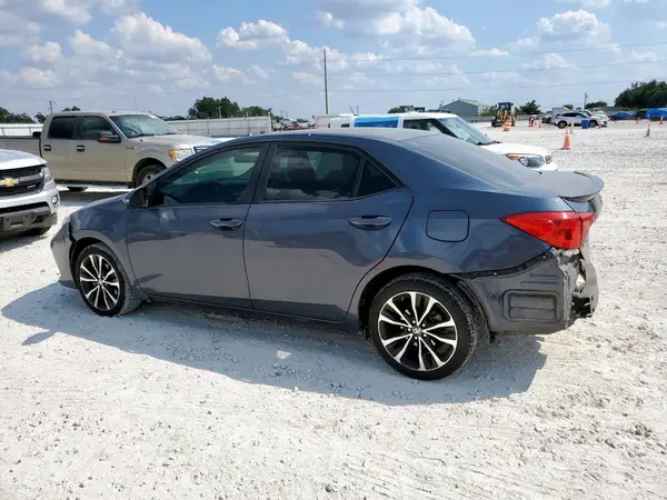 5YFBURHEXJP846659 2018 TOYOTA COROLLA - Image 2