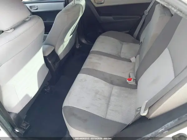 5YFBURHEXJP850839 2018 TOYOTA COROLLA - Image 8