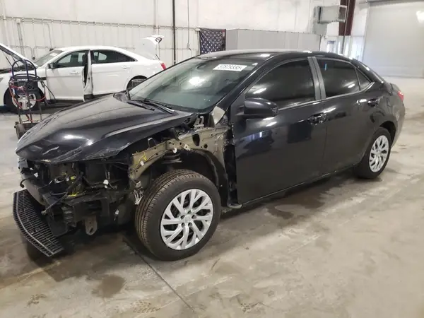 5YFBURHEXJP851067 2018 TOYOTA COROLLA - Image 1
