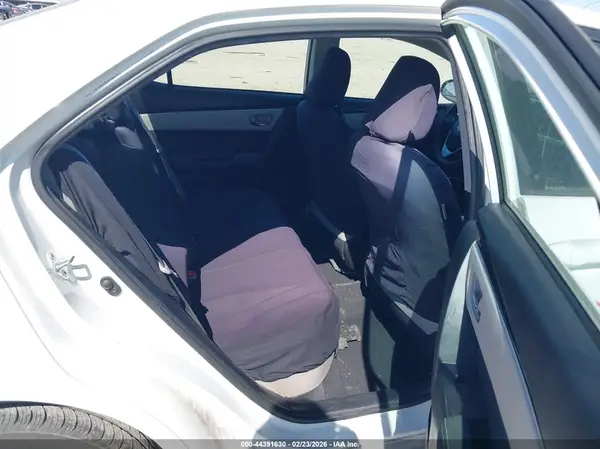 5YFBURHEXJP851666 2018 TOYOTA COROLLA - Image 8