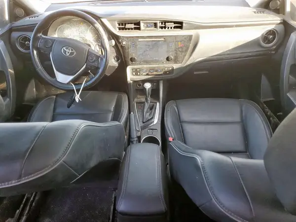5YFBURHEXJP852543 2018 TOYOTA COROLLA - Image 8