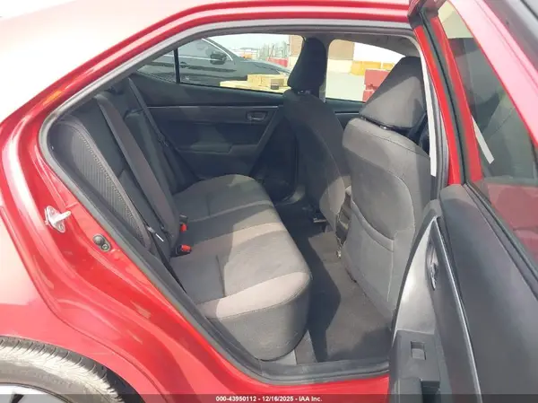 5YFBURHEXJP853000 2018 TOYOTA COROLLA - Image 8