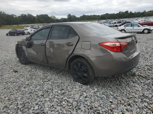 5YFBURHEXJP853546 2018 TOYOTA COROLLA - Image 2