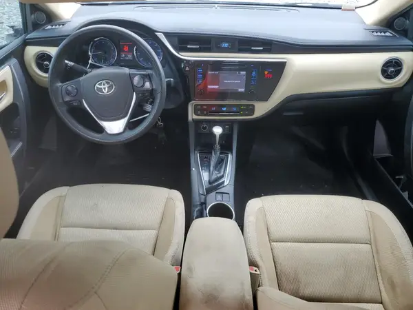 5YFBURHEXJP853546 2018 TOYOTA COROLLA - Image 8
