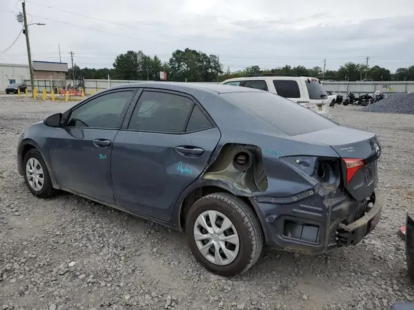 5YFBURHEXJP854163 2018 TOYOTA COROLLA - Image 2