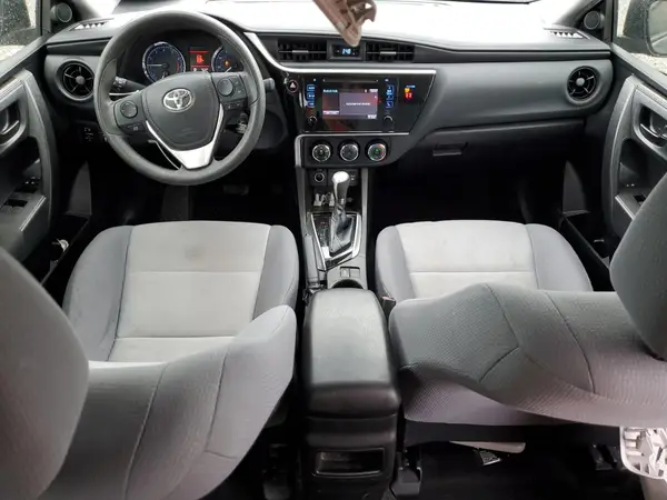5YFBURHEXJP854163 2018 TOYOTA COROLLA - Image 8