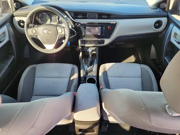 5YFBURHEXJP855412 2018 TOYOTA COROLLA - Image 8
