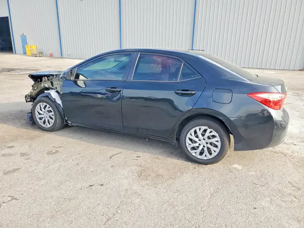 5YFBURHEXKP859154 2019 TOYOTA COROLLA - Image 2