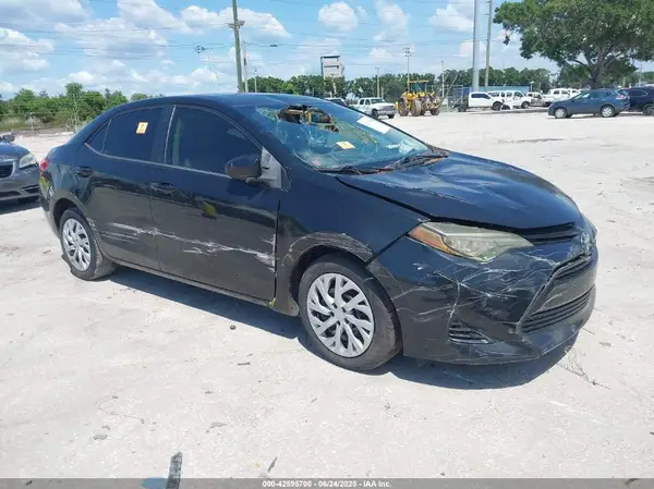 5YFBURHEXKP860465 2019 TOYOTA COROLLA - Image 1
