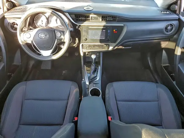 5YFBURHEXKP864032 2019 TOYOTA COROLLA - Image 8