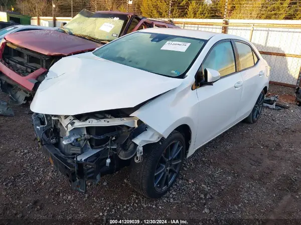 5YFBURHEXKP865438 2019 TOYOTA COROLLA - Image 2