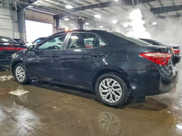 5YFBURHEXKP865679 2019 TOYOTA COROLLA - Image 2