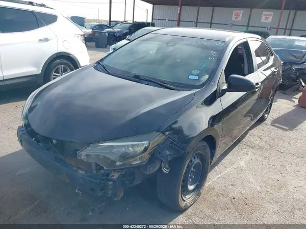 5YFBURHEXKP870803 2019 TOYOTA COROLLA - Image 2