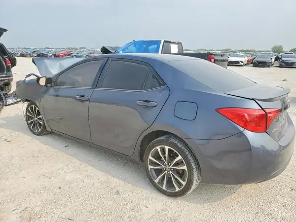 5YFBURHEXKP870977 2019 TOYOTA COROLLA - Image 2