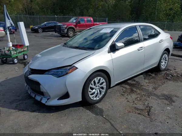 5YFBURHEXKP871000 2019 TOYOTA COROLLA - Image 2