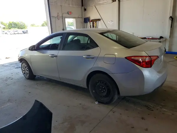 5YFBURHEXKP871207 2019 TOYOTA COROLLA - Image 2
