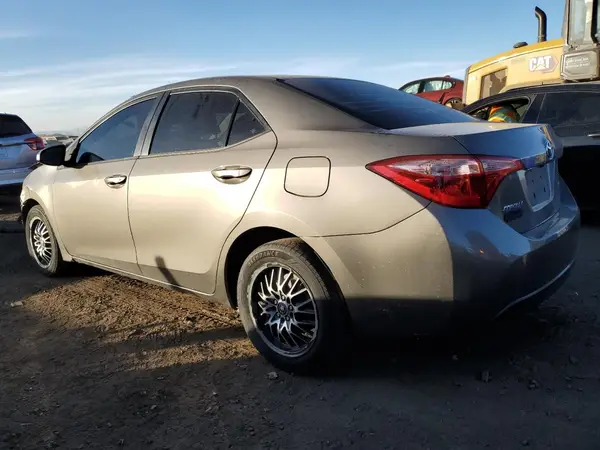 5YFBURHEXKP871420 2019 TOYOTA COROLLA - Image 2