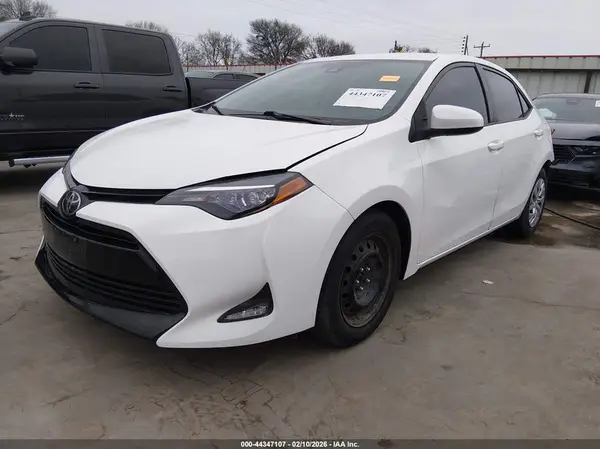 5YFBURHEXKP873426 2019 TOYOTA COROLLA - Image 2